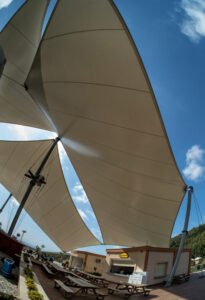 low-angle-view-white-roof-re -re