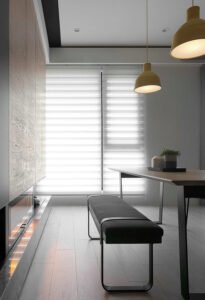 modern-minimalist-dining-room -re